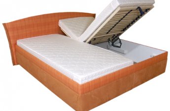 Čalouněná postel Brigitte