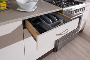 Kuchyňská linka NELA š. 200 cm + 60 digestořová