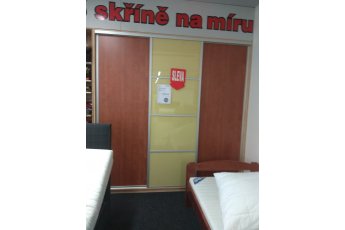 Vestavná skříň - výprodej vzorku