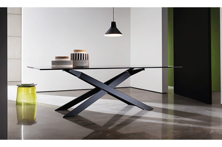 Jídelní stůl Cross