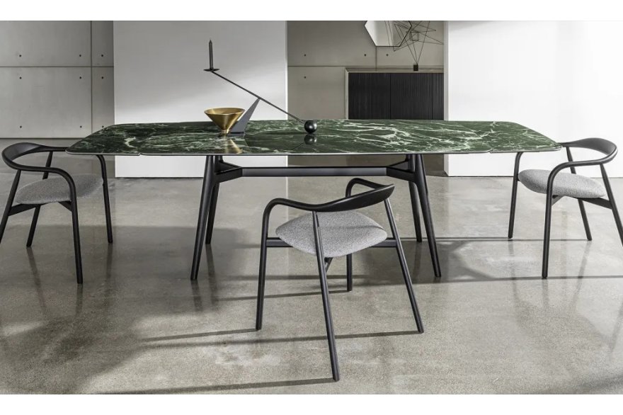 Jídelní stůl Lewood