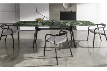 Jídelní stůl Lewood