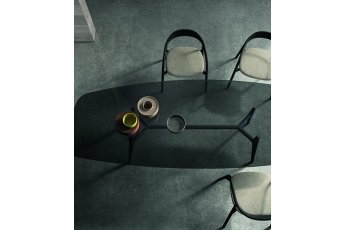 Jídelní stůl Lewood