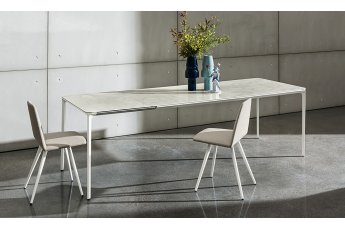 Jídelní stůl Slim